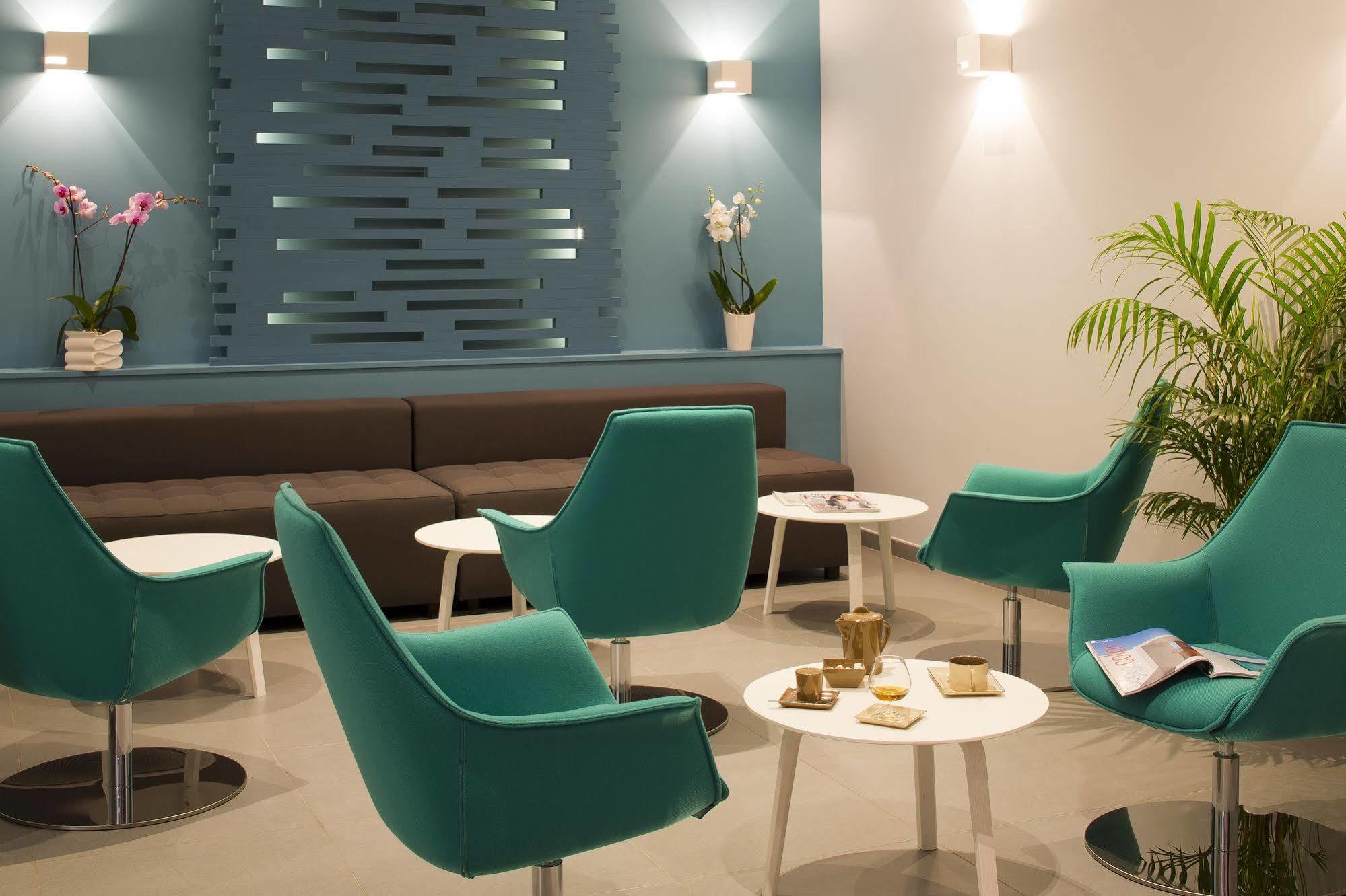Hotel Restaurant Du Patti 그하쓰 외부 사진
